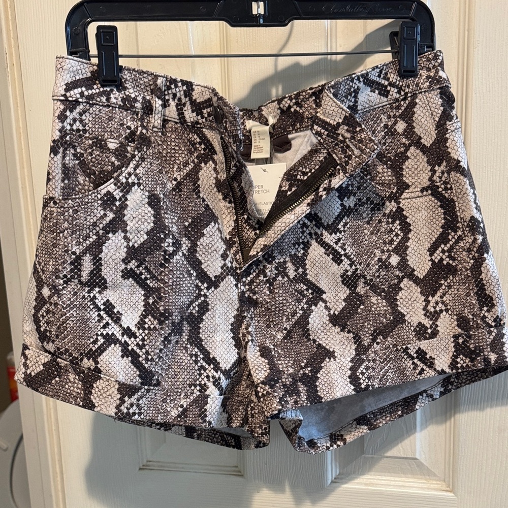 Women’s Snake Print Shorts - Brown/White